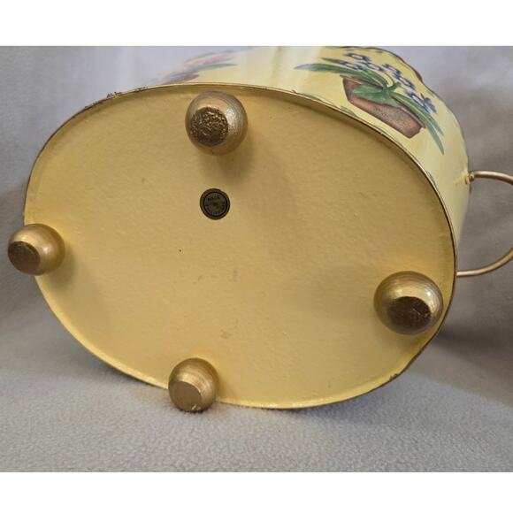 Footed Metal Tole Planter Floral Scalloped Cottage Core Yellow Philippines - Picture 5 of 7
